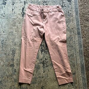 Old Navy Pixie cropped pants. Size 12. Ballerina pink.